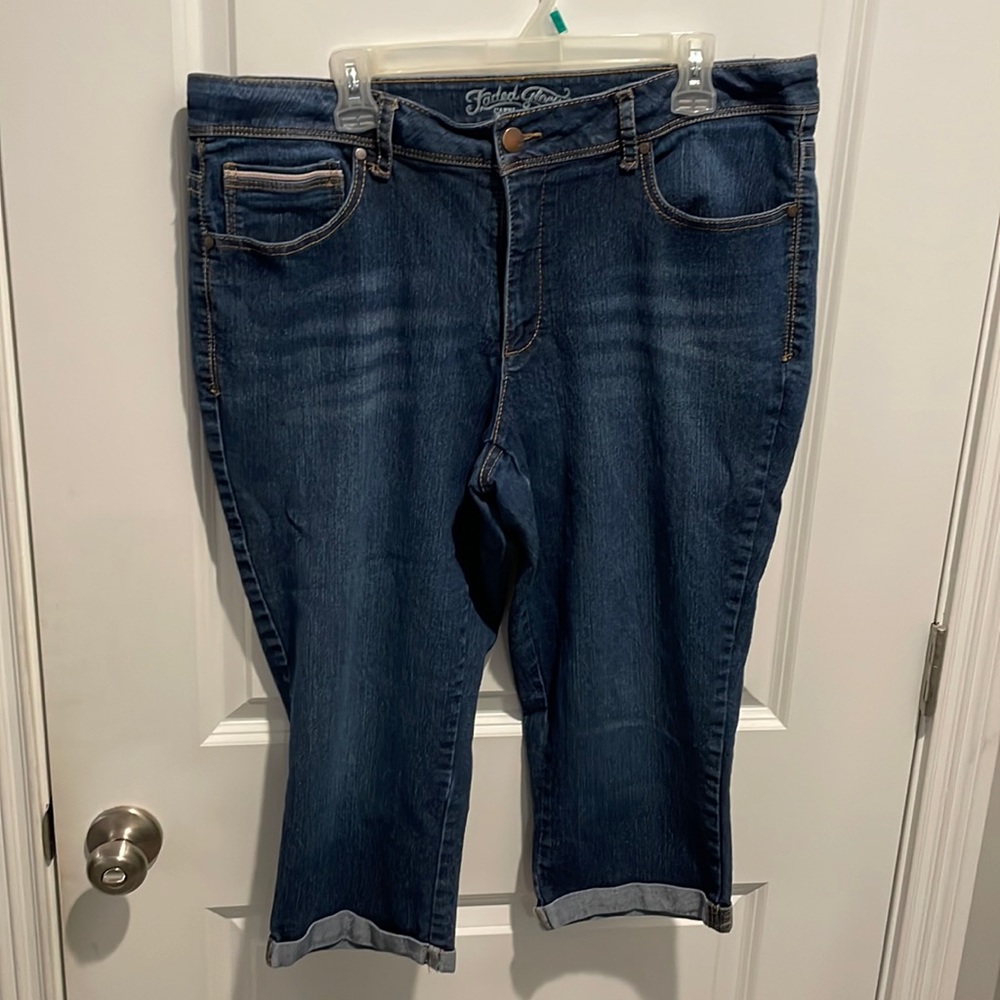 Faded Glory Jean Capris Size 18